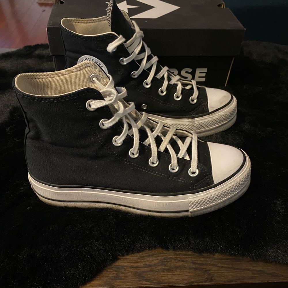 Converse Chuck Taylor All Star Lift Platform Canvas Sneakers Size 8 With Box - Picture 4 of 9